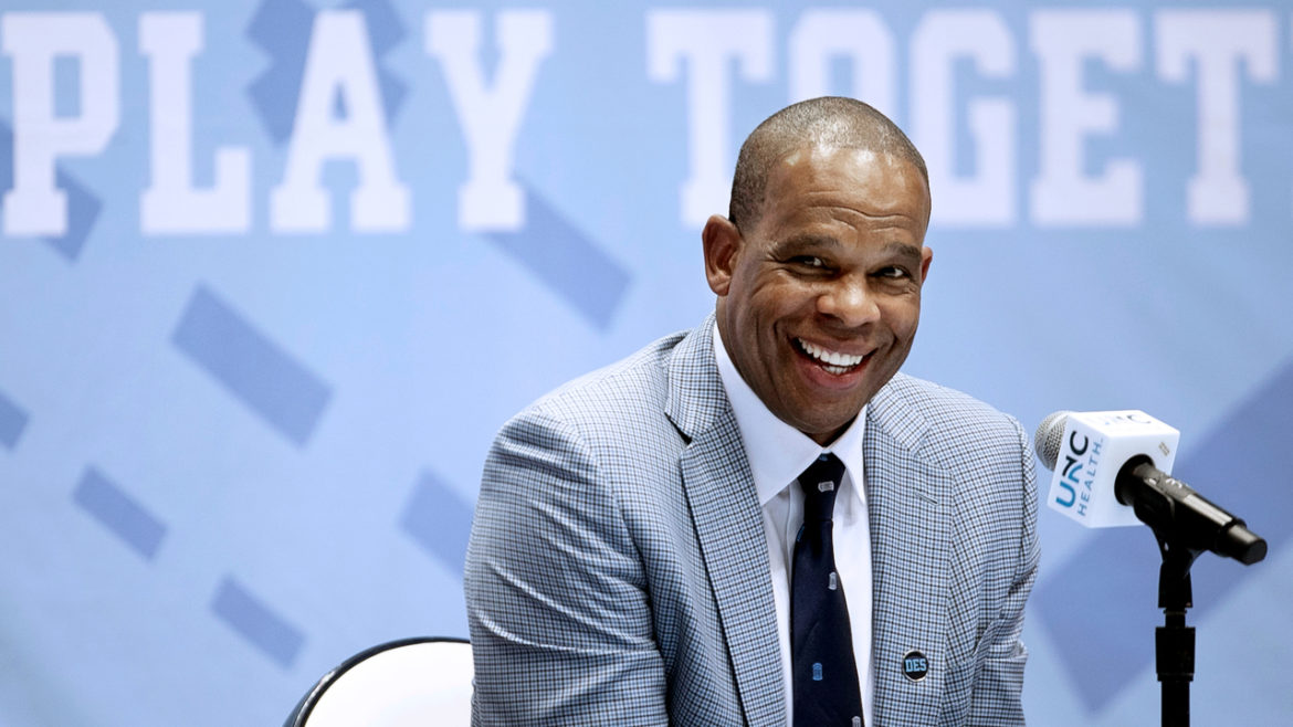 New Tar Heels Coach Hubert Davis signs 5-year deal, set to receive an average of $2 million per year